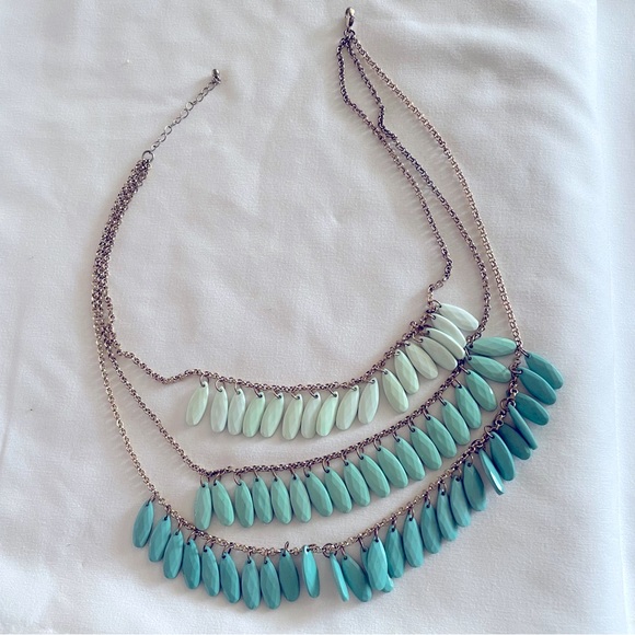 Gold-tone Triple-strand Necklace with Dangling Green Ombré Teardrop Beads - Picture 3 of 9